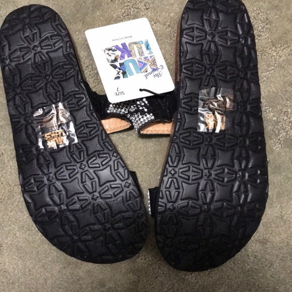 Brand new Birkenstock style sandal - Picture 3 of 4